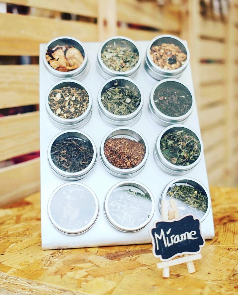 teagarimo's tweet photo. Buenas y lluviosas tardes🌧, por aquí estamos dando la ''bienvenida'' a una borrasca! y menudo viento se acaba de levantar...🌪
#teagarimo #te #teagranel #infusiones #infusionesagranel #dulces #azucares #accesorios
📸 del Pont-Up Store, hecha por Alba Sotelo https://t.co/FkRKHmZWw4