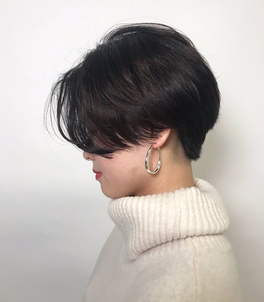 guest  hair🤟🏻

ハンサムショート！
スッキリしたシルエットがかわいいです！
お洒落なスタイルです！

ホットペッパービューティー↓
beauty.hotpepper.jp/smartphone/sln…
#岡山美容室
#岡山美容院
#岡山ヘアサロン
#岡山ショート
#岡山カテナ