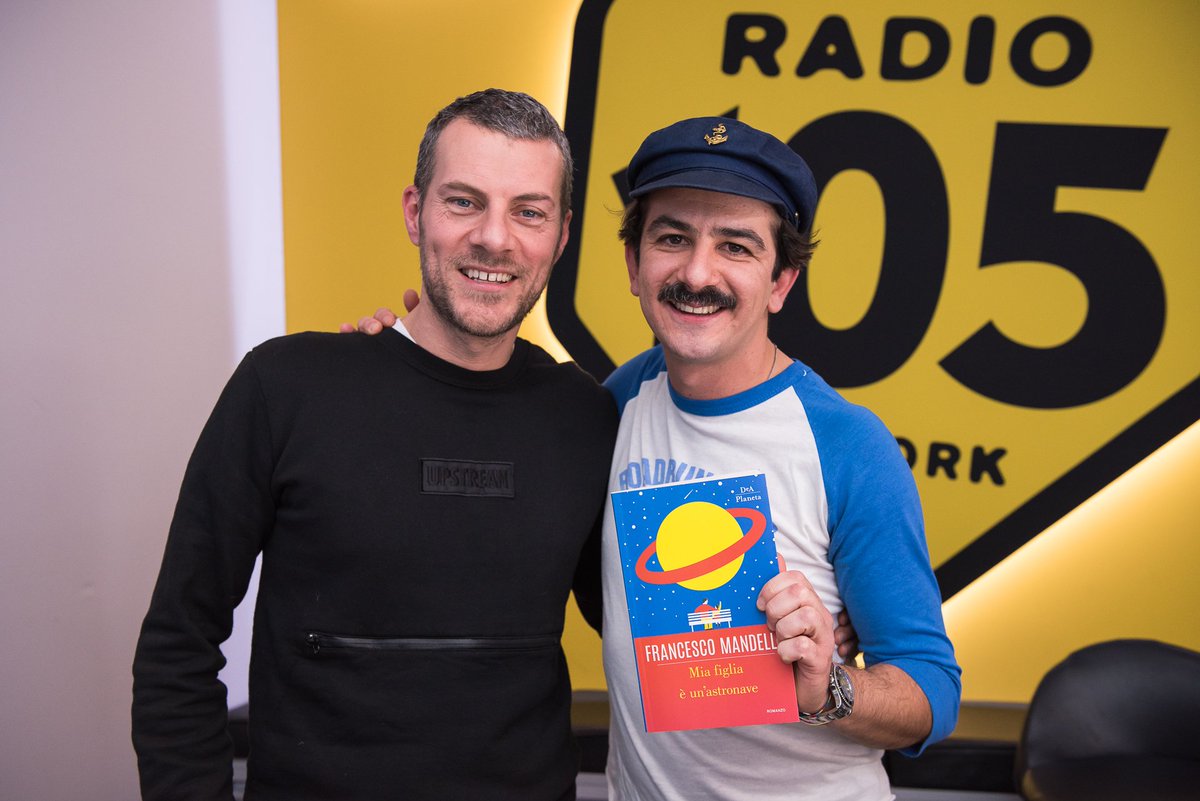 A <a href="/105MiCasa/">105 Mi Casa</a> <a href="/FrancesNonJova/">Francesco Mandelli</a> ci racconta il suo secondo libro "Mia figlia è un’astronave" 📖🎉
ɴᴏᴡ ᴏɴ ᴀɪʀ con <a href="/MaxBrigante/">Max Brigante</a> 📻
▶ bit.ly/DirettaRadio105 
#FrancescoMandelli #18dicembre #105MiCasa
<a href="/DeAgostiniLibri/">De Agostini Libri</a> @RiccBarbagallo