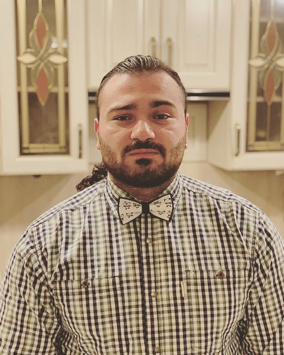 Обожаю ваши фотографии в бабочках 😀 
На фото доктор Василий Бугаенко. Спасибо за вашу обратную связь!
Бабочка с пандами всегда в наличии манинцех.рф/shop/index.php…