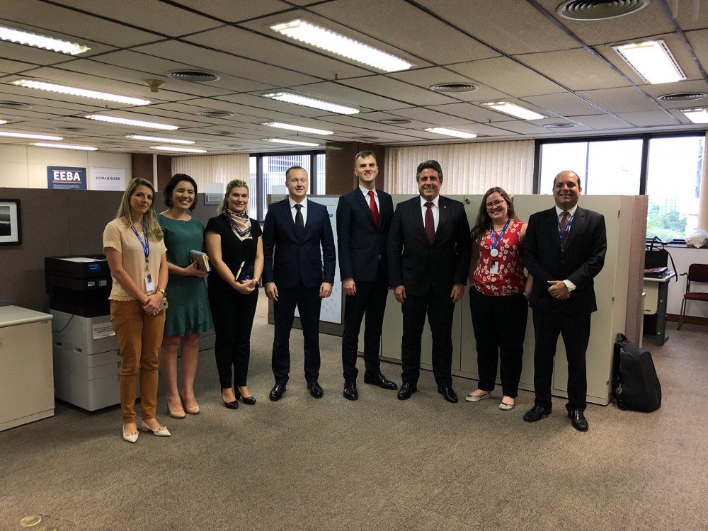 mile_global's tweet photo. Mile Unity Foundation Discussed Cryptocurrency Regulation with Brazilian SEC. More info: https://t.co/VIEfyuXjxQ https://t.co/cvOGC7nzXx