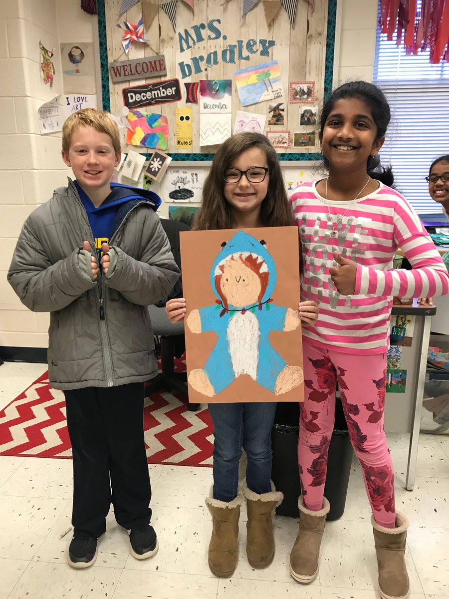 MrsBradleyART's tweet photo. Baby Gingerbread Shark doo doo do do...... @LCPSLegacy https://t.co/ecp94K2ST4