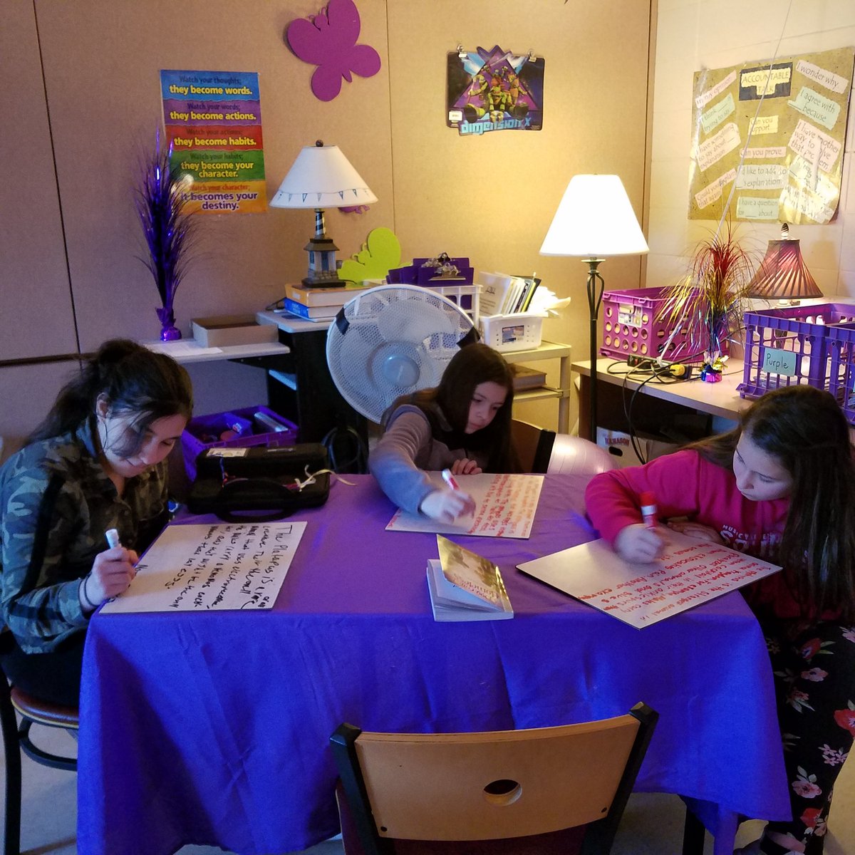 lscag's tweet photo. All-Stars sharpen their summary writing skills! @Principal_Homen @ollem @MrsBernardReads https://t.co/73iK857n52