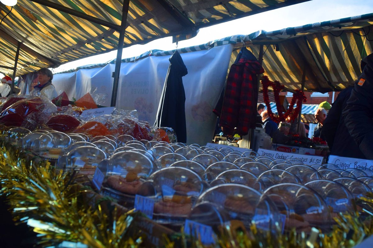Just a few images from the Cottingham Christmas market Christmas in coming at the Cottingham Christmas market last Sunday 🎄🎅
#ChristmasCountDown
#ChristmasPresents
#ChristmasTradition
#ChristmasTree
#Decorating
#Christmas2016
#TisTheSeason
#SeasonsGreetings