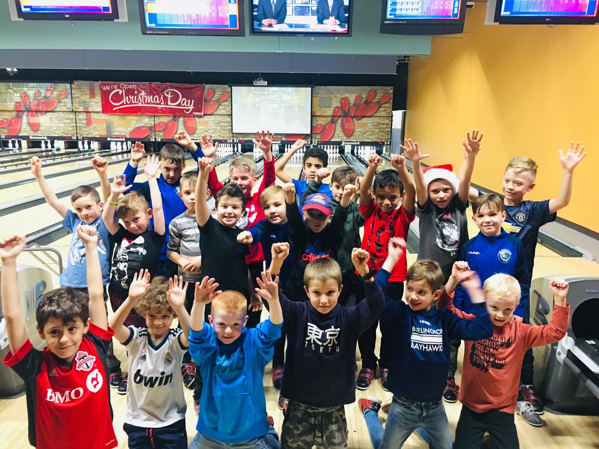 burlsoccer's tweet photo. Boys U8 celebrate the holidays with some team bowling!
•
•
•
#BurlingtonBayhawks #Bayhawks #BurlingtonYouthSoccerClub #BYSC #OntarioSoccer #Soccer #Halton #Burlington #GoBayhawks #Rebranding #Rebrand #BYC #BurlingtonSoccerClub #TeamBuilding #HolidayParty #Bowling #TeamBowling https://t.co/PWvd812Jlv