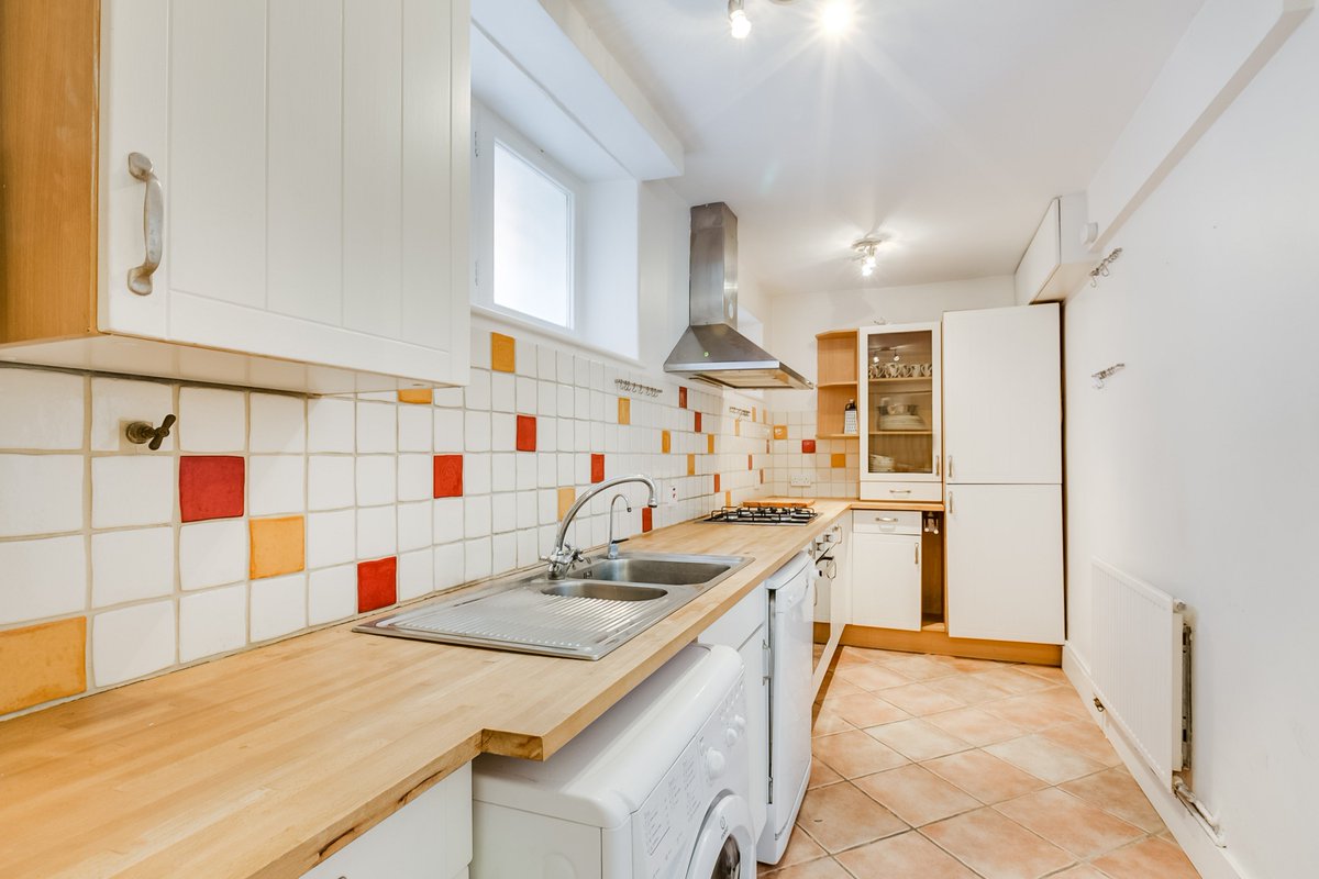 Chestertons Putney tweet media