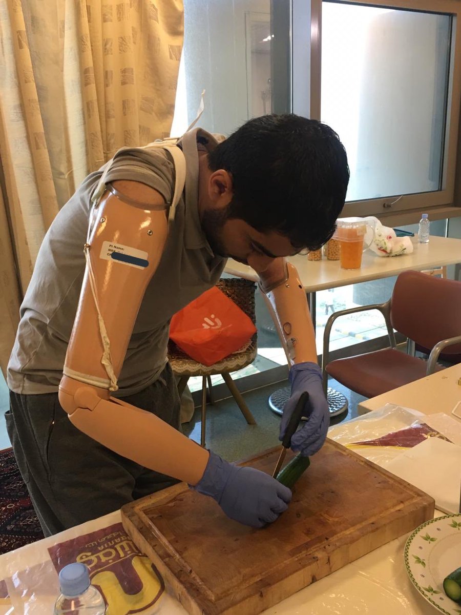 bufara7's tweet image. The greater the obstacle,the more glory in overcoming it. It was really unforgettable experience to cook for the first time(for both me and my patient 😅)he's bilateral upper and below knee amputee.Basically this is what we do helping people to help themselves😌🙌🏻 
@Sultan_City