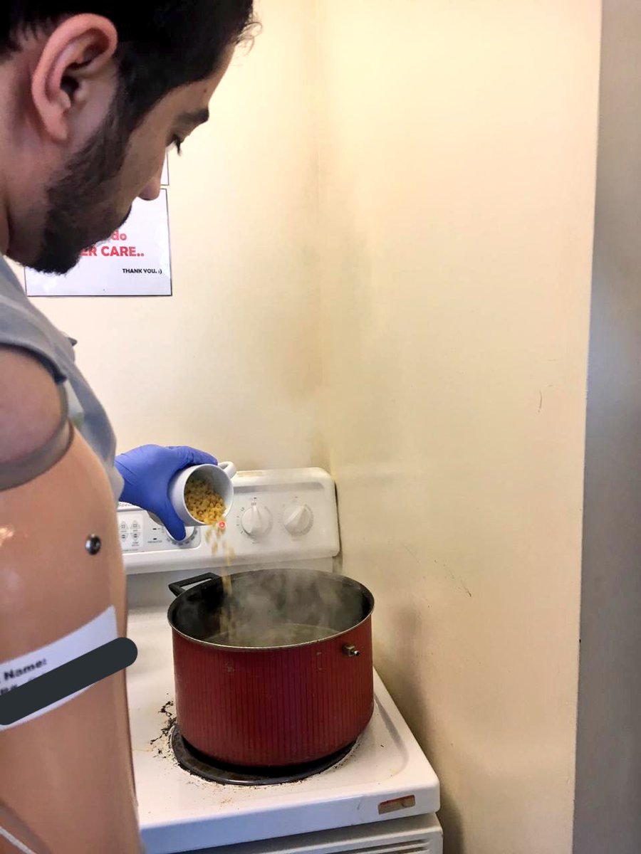 bufara7's tweet image. The greater the obstacle,the more glory in overcoming it. It was really unforgettable experience to cook for the first time(for both me and my patient 😅)he's bilateral upper and below knee amputee.Basically this is what we do helping people to help themselves😌🙌🏻 
@Sultan_City