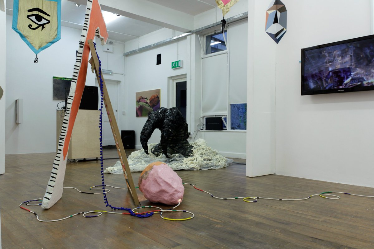 PallasProjects's tweet photo. PP/S Periodical Review #8 reviewed in The Irish Times https://t.co/WwJgc7rDQT
Show runs till 19 Jan 2019. Xmas break 22 Dec - 3 Jan, reopens on Fri 4 Jan 2019.
#DublinCityCouncil #ArtistRunEurope #irishart #contemporaryart #MarkCullen #GavinMurphy #AislingPrior #JamesMerrigan https://t.co/8ELQgPpGRu