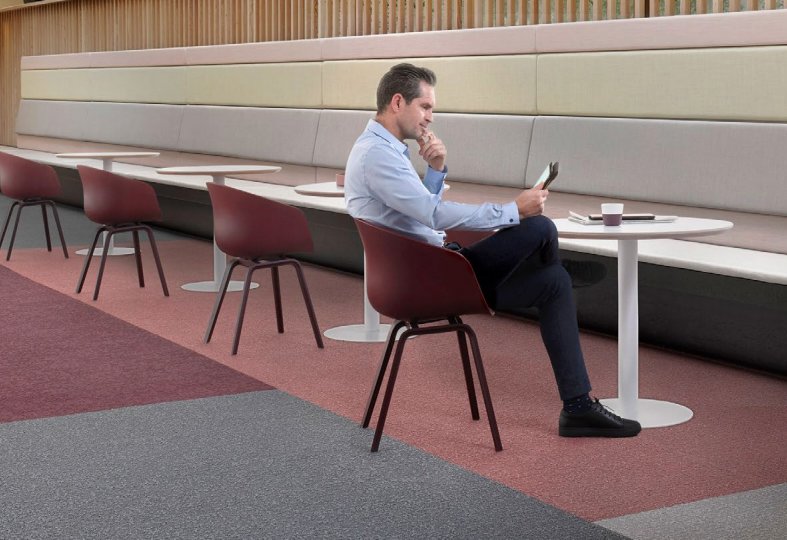Desso_UK's tweet photo. Have you seen #TheGreatIndoors from @TarkettUK? We have conducted research into ‘Rethinking the workplace’, breaking down the challenges in modern #workplaces across the EU. Download the report here: https://t.co/JWNa0fNp5h https://t.co/cN5fGYIJl1