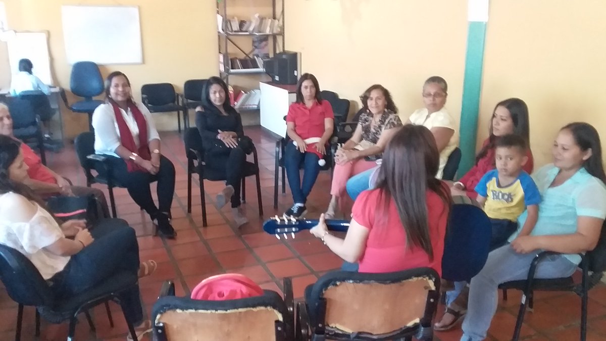 crsbarquisimeto's tweet photo. Cierre de actividades del grupo de orientación familiar en el @crsbarquisimeto @mspenitenciario @irisvarela @POSPENITENCIARI @65Leudi @DSCRCO @pili2021 @mirelct @ler1972 https://t.co/u43SFbtC1B