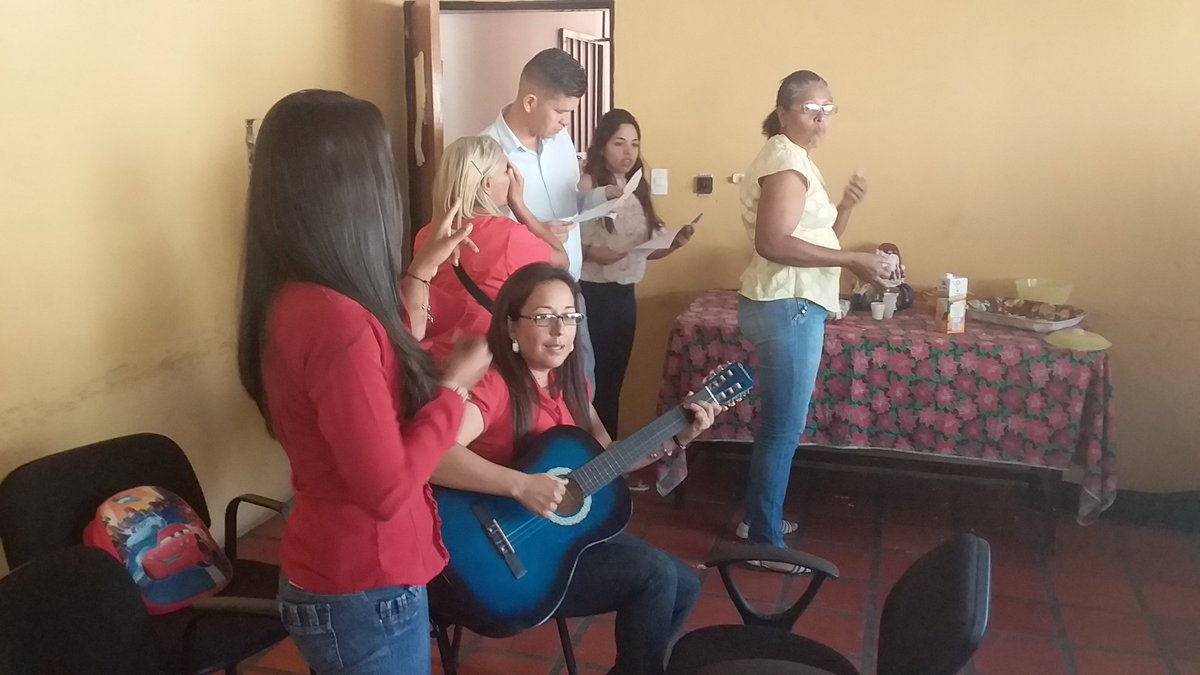 crsbarquisimeto's tweet photo. Cierre de actividades del grupo de orientación familiar en el @crsbarquisimeto @mspenitenciario @irisvarela @POSPENITENCIARI @65Leudi @DSCRCO @pili2021 @mirelct @ler1972 https://t.co/u43SFbtC1B