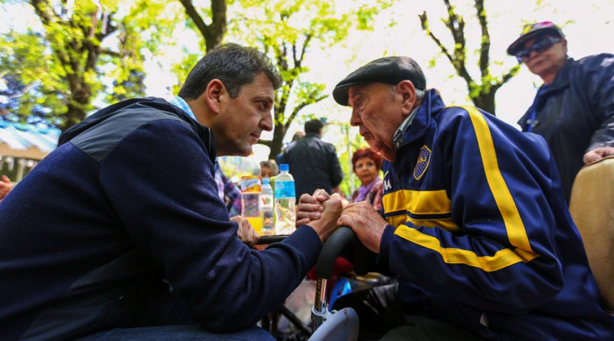 SergioMassa's tweet photo. Este fallo de 𝗟𝗮 𝗖𝗼𝗿𝘁𝗲 𝗦𝘂𝗽𝗿𝗲𝗺𝗮 viene a traer algo de justicia para los jubilados después de la brutal reforma previsional que hace un año se inventó para pagar 12% menos a cada jubilado y pagar la deuda.
#Jubilados
#HayAlternativa https://t.co/MHMbtze58K