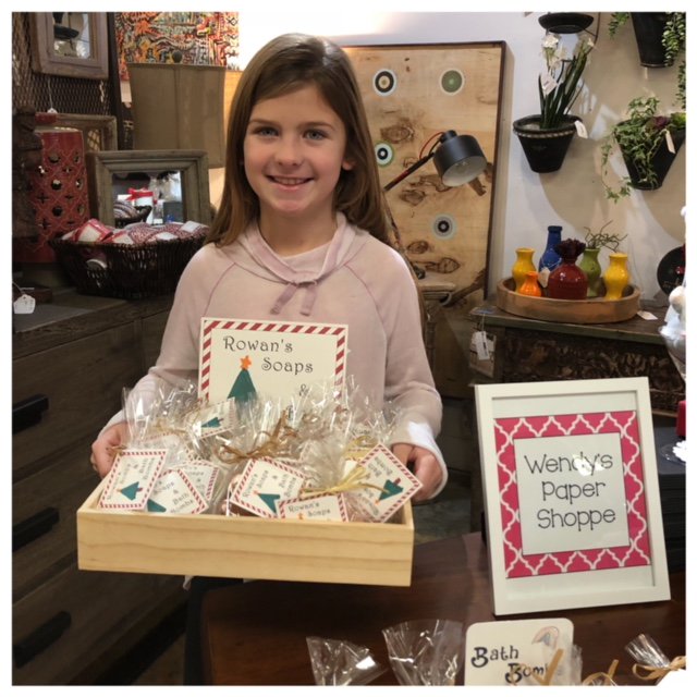 oneofafindhome's tweet photo. Thanks to all our vendors that joined us for our pop up shop on Saturday.  Special "shout out" to your youngest vendor, Rowan, who makes some incredible bath bombs!  
#oneofafind #ooaf #novi #novitowncenter #bathbombs #michiganmade https://t.co/TYJGTphjn4