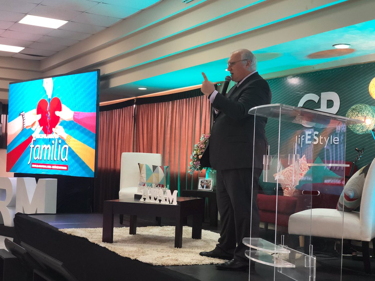 “Pastores de Ecuador, recuerden que ustedes son la sal de la tierra de este país; son Pastores llamados a pescar y llenar la barca de peces; no des vuelta, la misión es ineludible, vivamos con pasión el Ministerio ” Pr. <a href="/brunoraso/">Bruno Raso</a> #AsableaUnidaUE