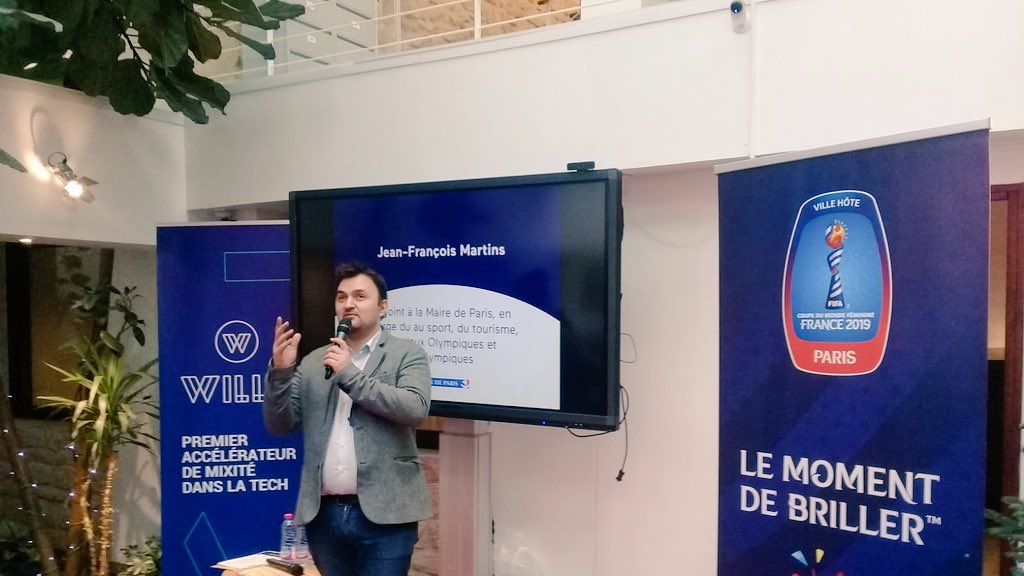 Willa_off's tweet photo. C'est au tour de Jean-Francois Martins (@jfmartins), Adjoint à la Mairie de @Paris, en charge du sport, du tourisme, et des Jeux Olympiques et Paralympiques, de prendre la parole🎙#ShakeMeContest https://t.co/VZfyTiyBLb