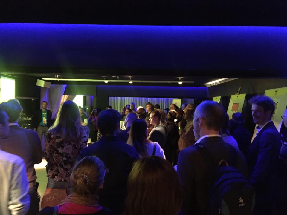 dewijdeblik's tweet photo. Grote belangstelling bij de startbijeenkomst van Hoge Vrijheid, met alvast een voorproefje op het toekomstige uitzicht van dit bijzondere project met @VinkBouw en OPEN development. De wensen blijken net zo divers als de toren zelf. #HogeVrijheid https://t.co/IBK13cx8xV