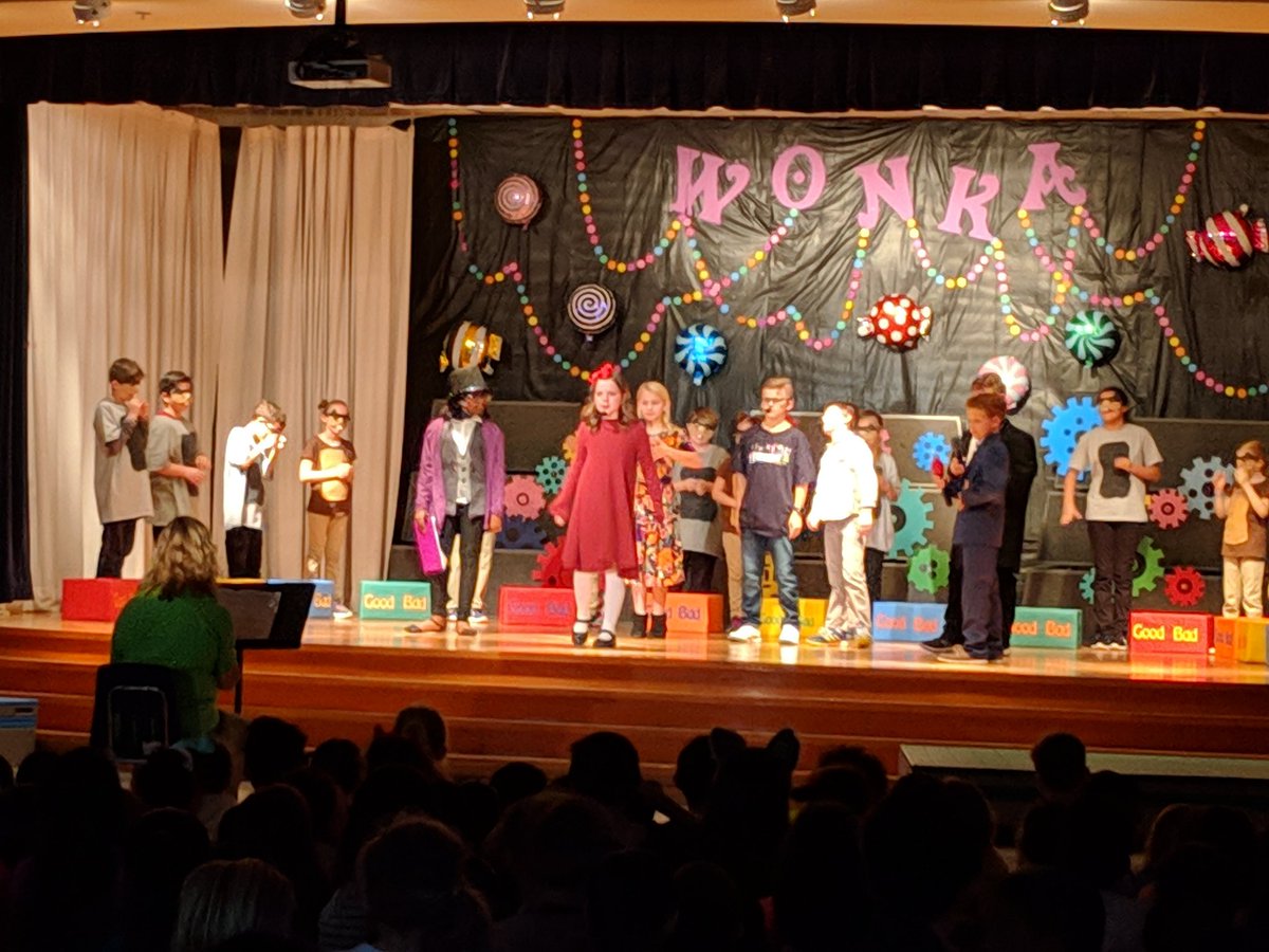 caitlinLelam's tweet photo. Veruca in the Good Bad Nut room in Charlie and Chocolate Factory! Our 4th grader did a phenomenal job bringing this character to life! #badnut @SLExDstars https://t.co/052xopNO6o