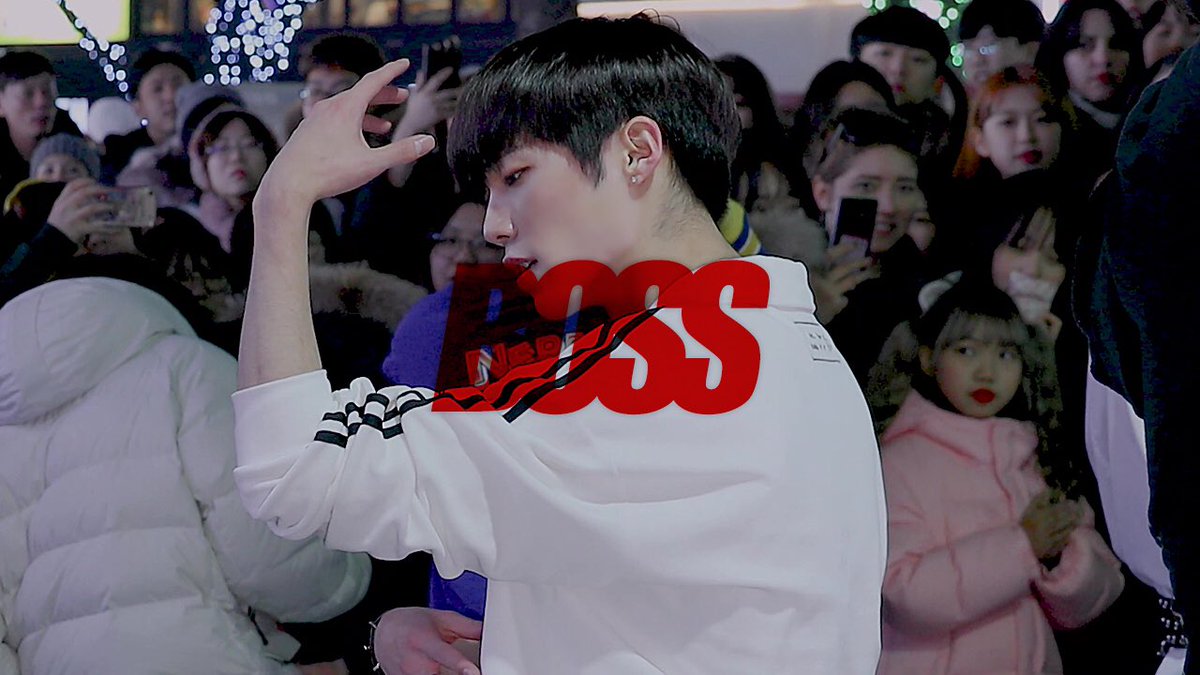 LoveTheThings_'s tweet photo. 181215 버스킹 CAM #이우진 💕
#TARGET #타겟 #WOOJIN #우진
#NCTU #BOSS 
@TARGET7_K
Full ver. https://t.co/KSTi8Y4UEC https://t.co/osZyoRHAEf