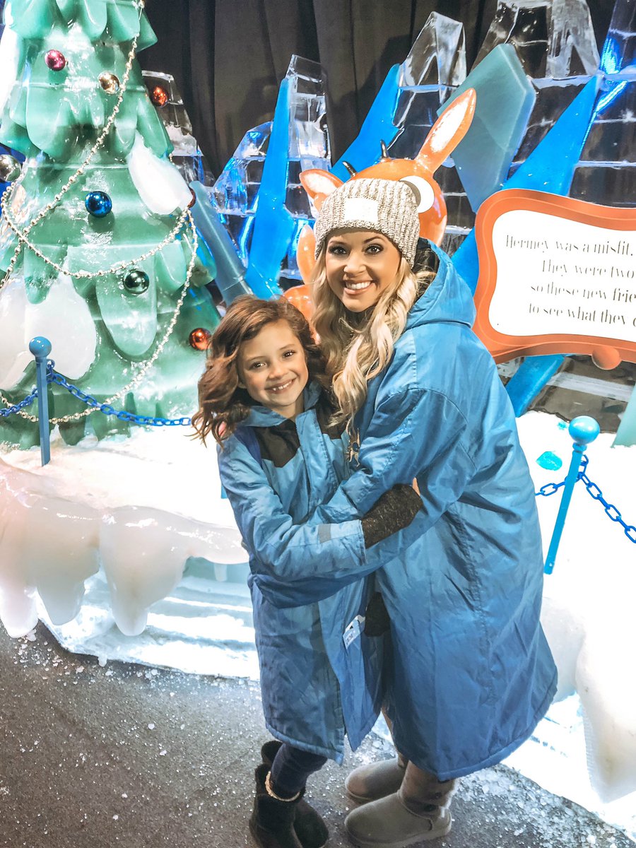 tashacruz25's tweet photo. The โ๏ธICEโ๏ธ made us feel right at home! Thank you @GaylordTexanICE for giving us a Christmas filled day โ๏ธ It was amazing!! ๐ฆ๐
๐ผ @GaylordTexan #ice #gaylordtexanresort #rudolph #christmas #visitICE2018 https://t.co/3H7Igk0dyn