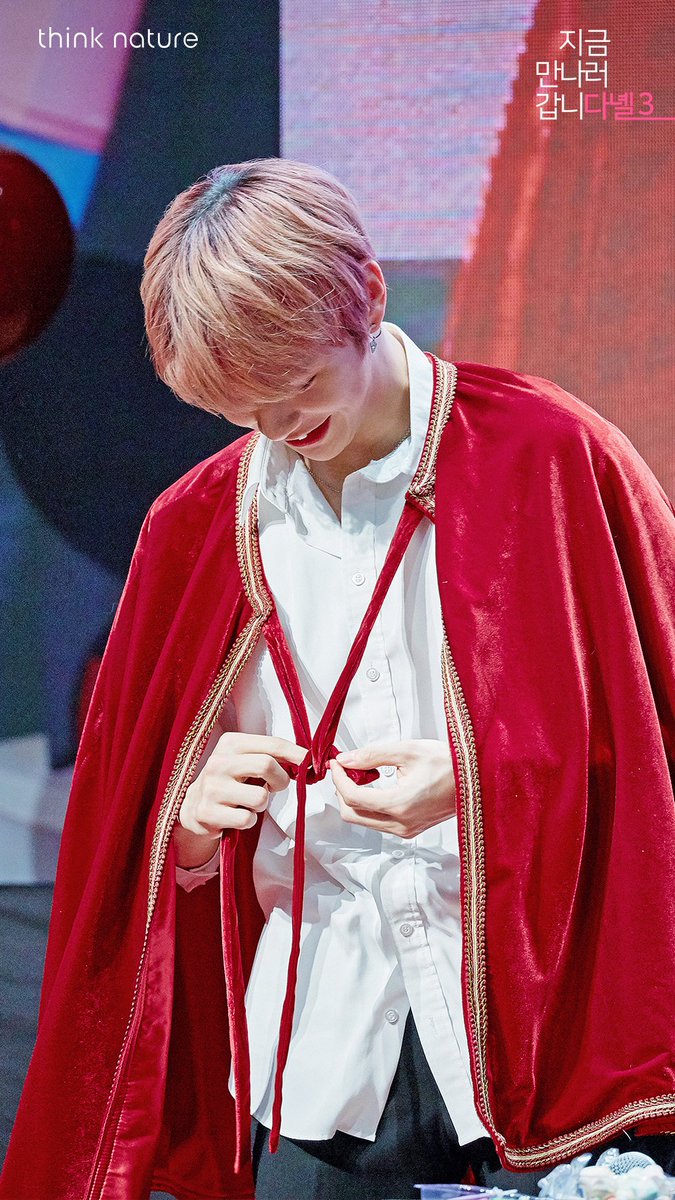 thinknature_twt's tweet photo. 생일왕 쨘 https://t.co/y4PsN1j66Q