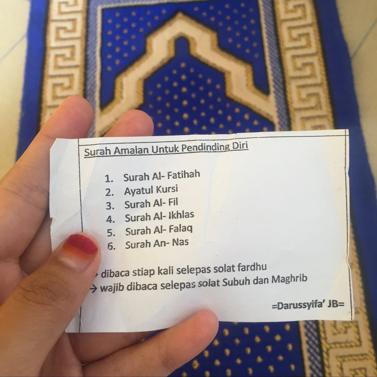 TweetIslamik's tweet photo. Amalkan surah ini untuk melindungi diri kita,and petanda ada benda tak kena pada kalian:
1.mimpi ambil bayi
2.dengar orang baca alquran kau jadi benci
3.nampak kelibat hitam
4.dengar suara orang gelak tapi tak ada orang
5.kemurungan nangis tanpa sebab,rasa sedih macam orang gila https://t.co/WZIbEKQujD