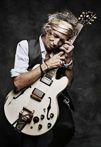 18 dicembre 1943 #OnThisDay
Compie oggi 75 anni una vera leggenda del Rock.
KEITH RICHARDS.