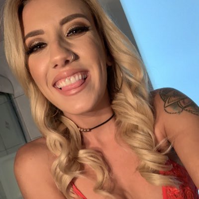 #NewProfilePic https://t.co/tLyusrQ114<a href="/tag/newprofilepic"class="tags">#NewProfilePic</a>