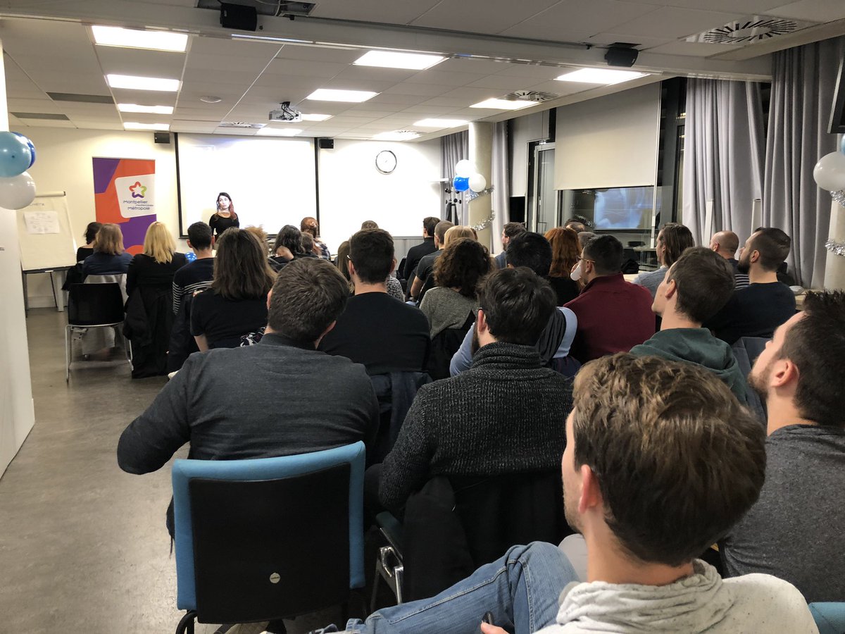 estelandry's tweet photo. Ce soir c’est #meetup @flupa pour parler d’#ux et de #cyberpsychologie chez @Elium_tech avec @mareverie ! Un super apéro de #noel vous attends #papillotesDeNoel 🌲🤶🎈cc @ChloePellen @mp_lavoie6 @SuperGonome https://t.co/ZPi4grO9Cb