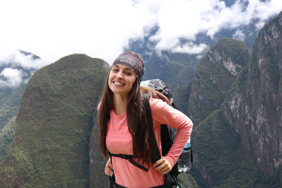 mas_8000's tweet photo. Maigua Ojeda nos habla de los diferentes lugares que ha conocido este año y le han marcado. De todas las aventuras que ha vivido y de su último viaje en Perú. ¡Gracias por compartir todas estas experiencias con +8000! ❤ #8000enruta #LOBXS
➡ https://t.co/iniMU2ooBw https://t.co/xxpSWCCunk