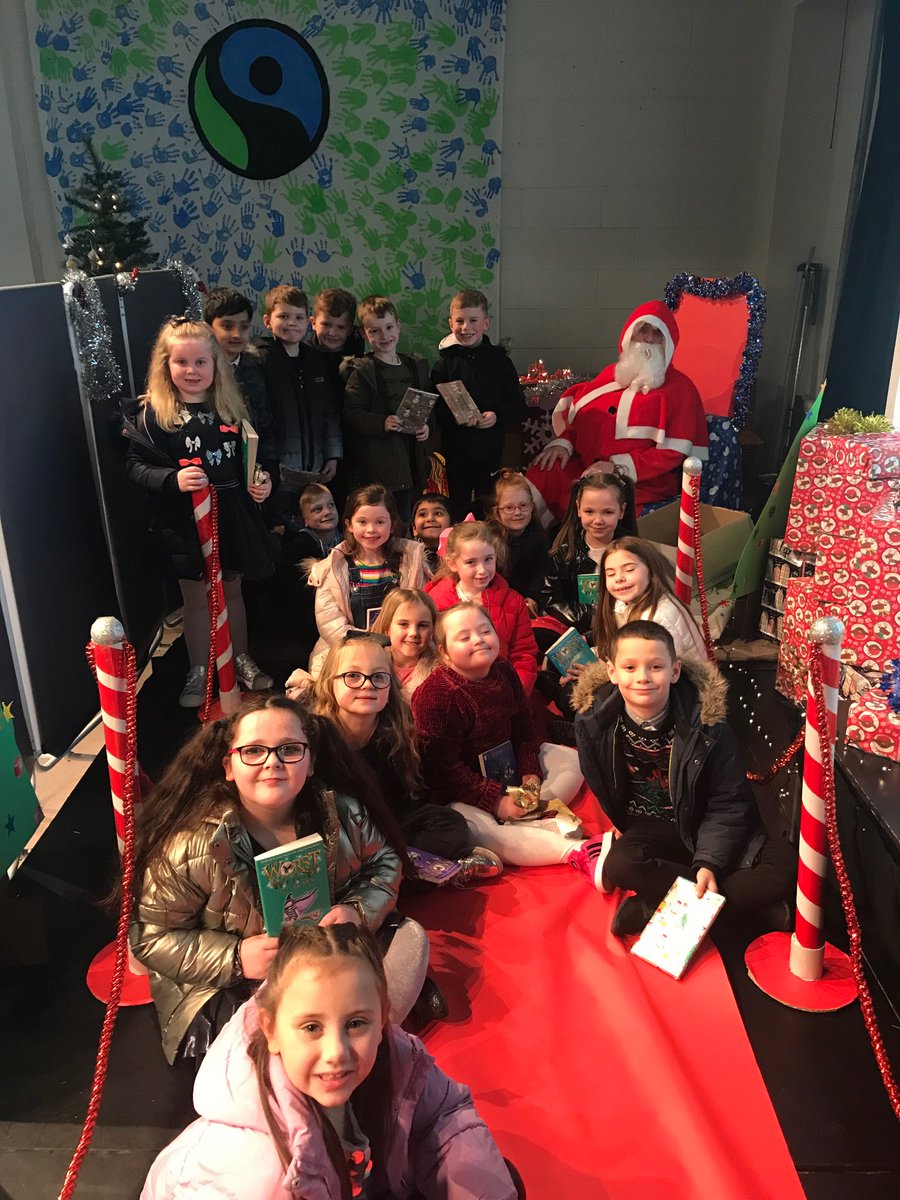 StBernardsPS's tweet photo. Our special visitor arrived this afternoon!!! We were all delighted to have a visit from Santa!! ๐
๐ปโค๏ธ๐๐ #classparties #presents #singing #dancing https://t.co/6XwQYJSCH0