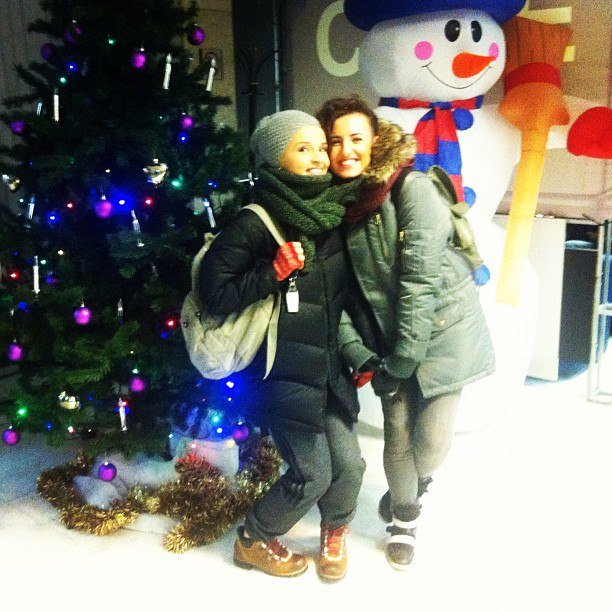 fruktbl's tweet photo. Праздник к нам приходит! А это фото сделано шесть лет назад 🎅
#fruktblbackstage https://t.co/8zf4LPnMhI