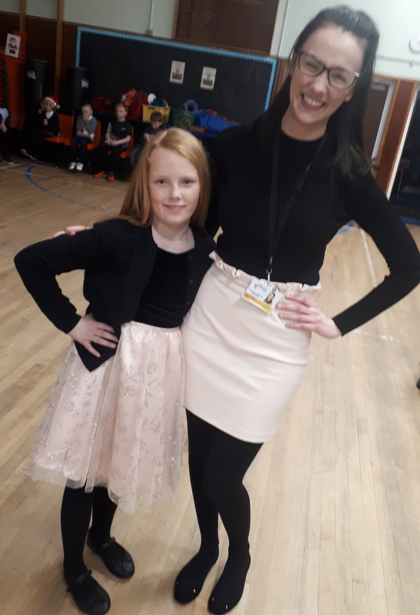 DHughesScotland's tweet photo. P4 @MissRussellTPS #SistersOfStyle #PinkAndBlack #CoolCombo ๐๐ค๐ https://t.co/nx34m1bAIb