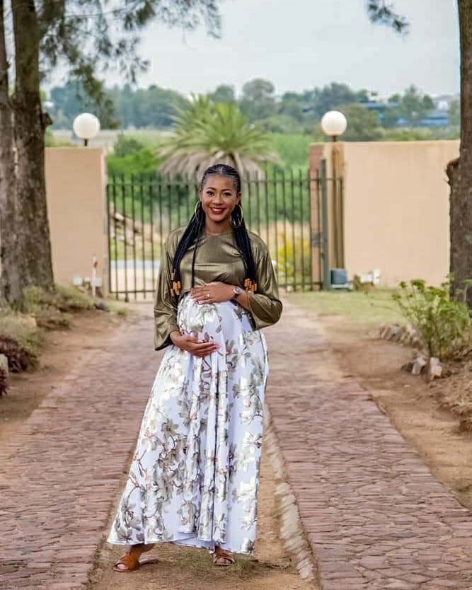 ruddy_designs's tweet photo. Baby showers in Ruddy Designs 👶👗❤️
Nelisiwe in ruddy designs for her surprise baby shower 🤰😘👸🏽
#fashion #fashionblogger #fashionmagazine #fashiondesigner #photooftheday #happy #fashionshows #womenswear #babyshower #baby #pregnancy #love #beautiful #cute  #beautiful https://t.co/azzZi0PZEE
