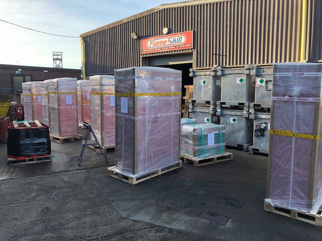 FlameSkill's tweet photo. Last orders being despatched before Christmas. 11 x Jo Bird cabinets leaving for our customer, operating in the North Sea. I suppose we could have wrapped them to open on Christmas day!
#oilindustry #oilandgasservices #offshorewind #firesafety #fireprotection https://t.co/CMtEcTPkZw
