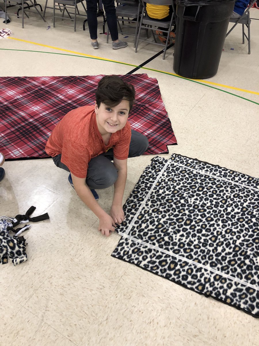 tiffani_pettit's tweet photo. So much fun this morning! #soarinstation5 #tscschools https://t.co/n5wwFwiTsT