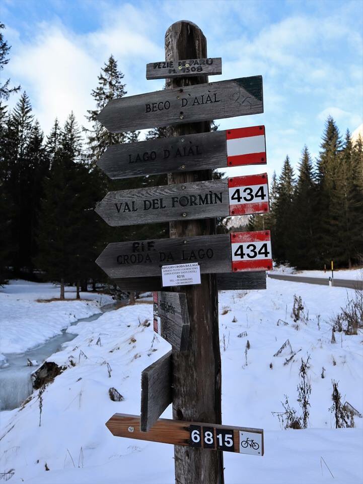 caifvg's tweet image. Una bella escursione sulla neve delle #Dolomiti Ampezzane domenica scorsa per il #CAI di San Daniele del Friuli! ❄️❄️
