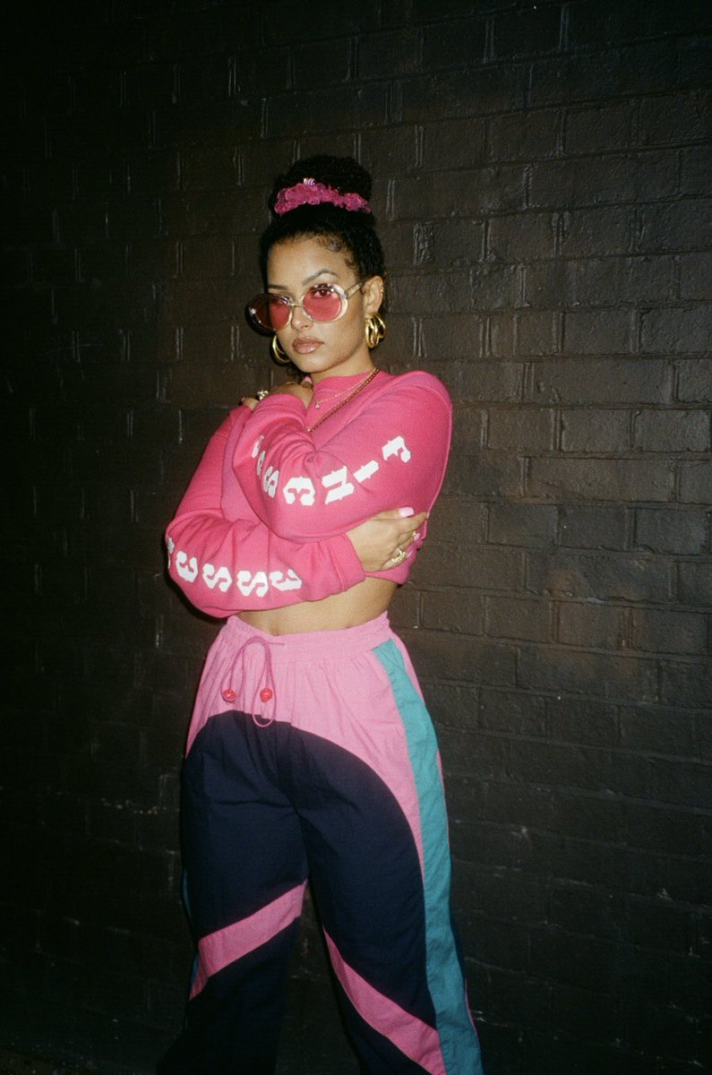 Naysap_'s tweet photo. Na7halie Sadè Shot &amp; Styled by me #naysapsangles #styledbynaysap #35mm #kodakfilm https://t.co/cFLw0m1z87