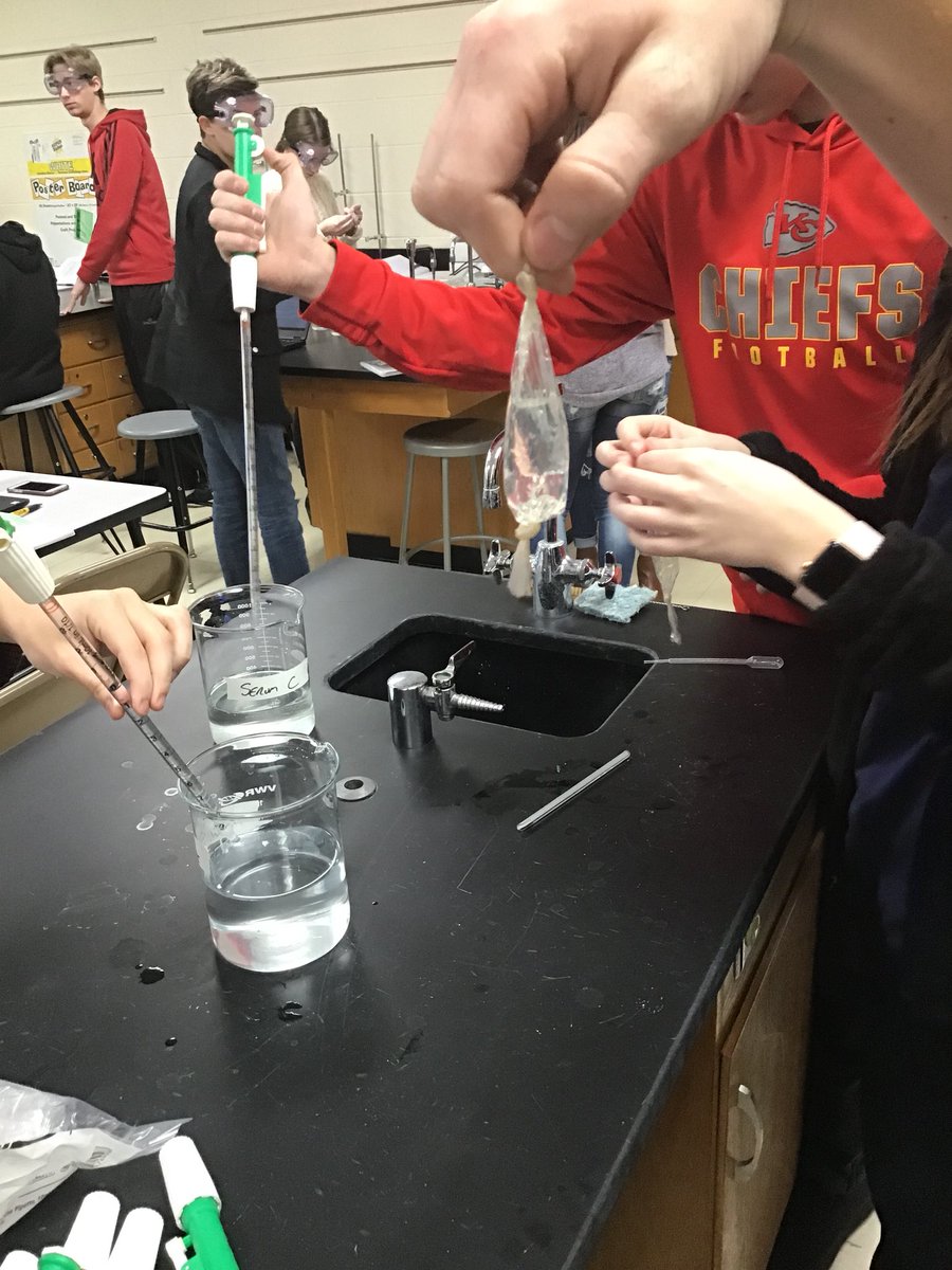 hesterscience's tweet image. PLTW Principles of Biomedical Science students explore the cell physiology of hyperglycemia and hypoglycemia to better understand symptoms using dialysis tubing! @warriorsci1 #SSDPride #WarriorSTRONG