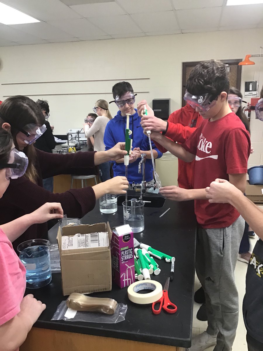 hesterscience's tweet image. PLTW Principles of Biomedical Science students explore the cell physiology of hyperglycemia and hypoglycemia to better understand symptoms using dialysis tubing! @warriorsci1 #SSDPride #WarriorSTRONG