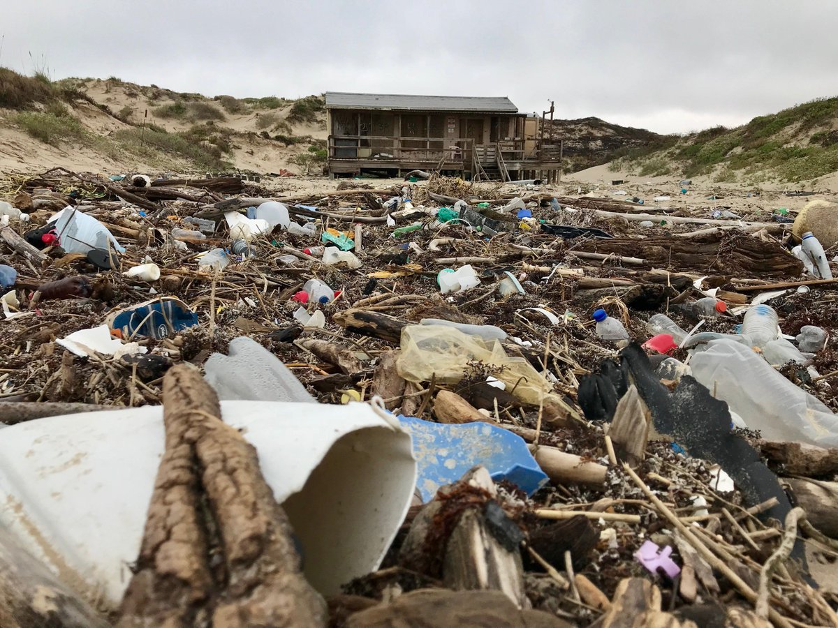 NOAADebris's tweet photo. We are proud to announce the release of the new Texas #MarineDebris Emergency Response Guide, created to improve preparedness and aid in response to incidents that generate large amounts of debris in coastal #Texas! Check it out: https://t.co/JopXVBlJfK https://t.co/2Hlh8dPJ3V