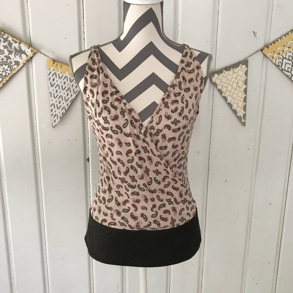 Manda_Lee_Smith's tweet photo. So good I had to share! Check out all the items I'm loving on @Poshmarkapp #poshmark #fashion #style #shopmycloset #freepeople #dianevonfurstenberg #levis: https://t.co/Y2dlznttVQ https://t.co/UnveX21QbU