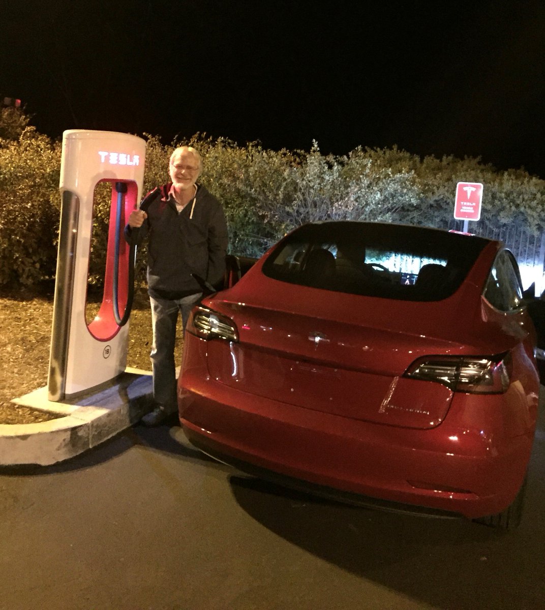 rackspace büro in großbritannien 109 replies 221 retweets 4097 likes tesla tesla twitter rackspace büro in großbritannien 109 replies 221 retweets 4097 likes tesla tesla twitter