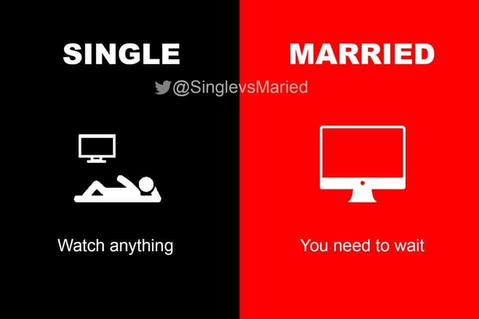 ComedienneCoLee's tweet photo. Legit married life!! @reyGeo1 https://t.co/QAyazHcGbN