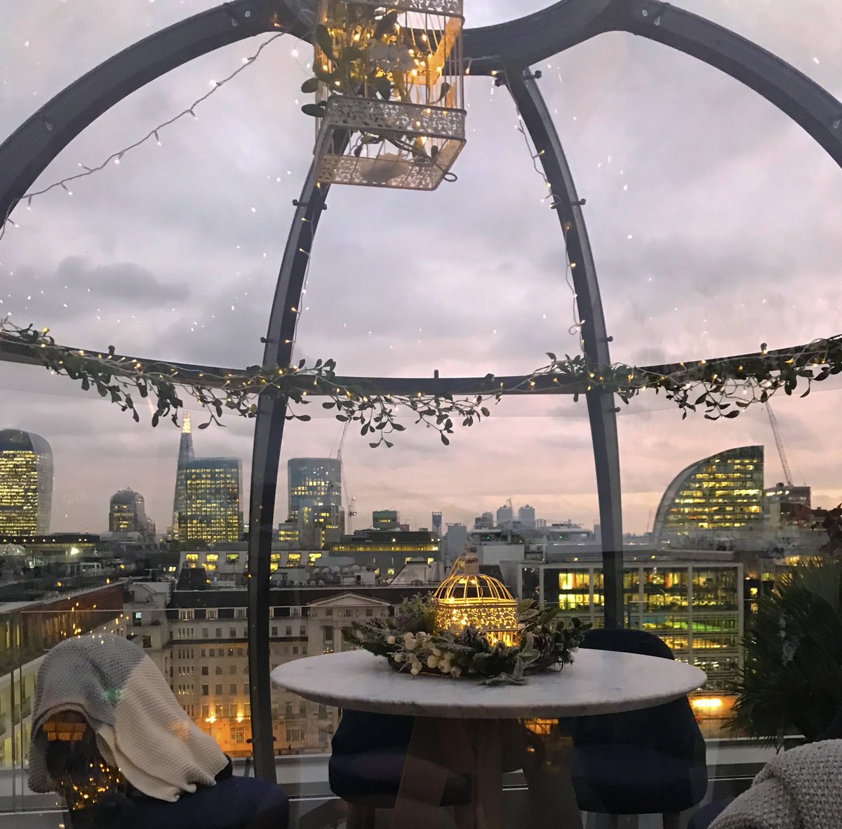 Romantic restaurants in London that will sweep your other half off their feet <a href="/JonesShoreditch/">JonesFamilyProject</a> @railhouse_cafe <a href="/powderkeglondon/">POWDERKEG</a> bit.ly/2e1QVFM