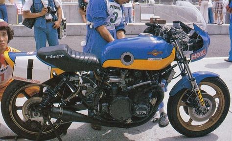 popsyosh34's tweet photo. Moriwaki Monster Kawasaki Z1000 ⚡️⚡️⚡️⚡️#bellray https://t.co/mBcbnYLAeQ