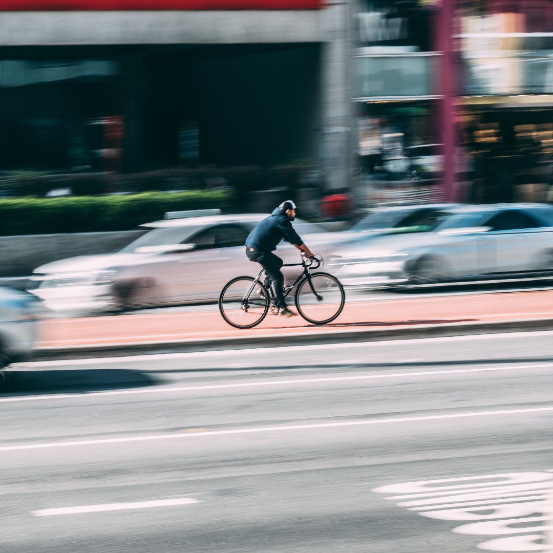 hexlox's tweet image. Getting out there with a bike is one of the best ways possible feel freedom.⠀🚴

#Hexlox, protect what you love!⠀⠀

#protectwhatyoulove #urbancycling #urbanbike #urbanbiking #urbancicycle