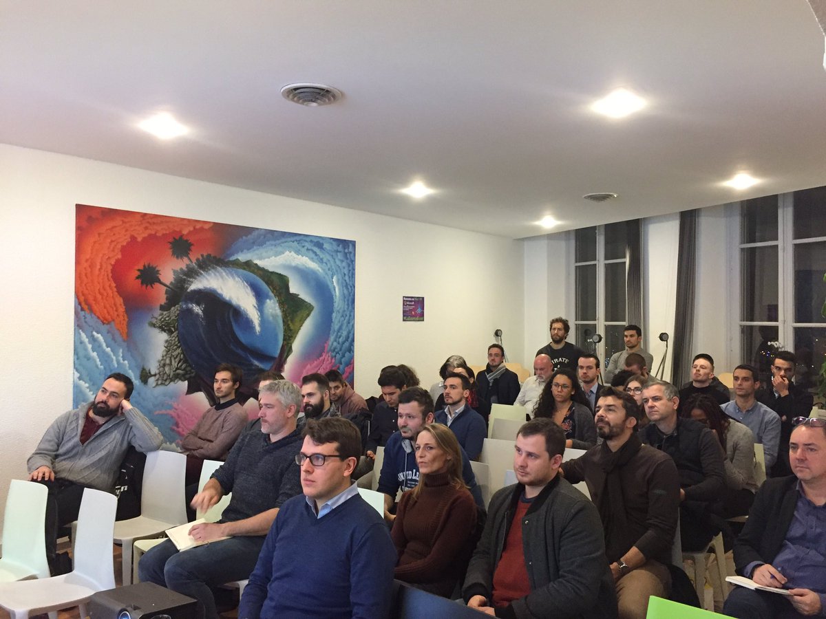 Bdx_Technowest's tweet photo. 📣 C’est parti pour le Meet-Up sur l’#IntelligenceArtificielle animé par #Microsoft 💥 : « Utiliser l’#IA pour accompagner la #TransformationDigitale des entreprises »

+ Témoignage @bziiitBOOSTER 🤩

#LaSourceEvent https://t.co/5EpBxbktKm
