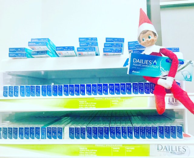 LeetEyeCare's tweet photo. Found our Elf hanging out with our trial contact lens boxes. As a courtesy we give all contact lens patients a new trial pair of contacts during their comprehensive contact lens eye exam. 

#leeteyecare #capegirardeau #semo #jacksonmo #elfontheshelf #eyecare #contactlenses https://t.co/DCI3wovgJP