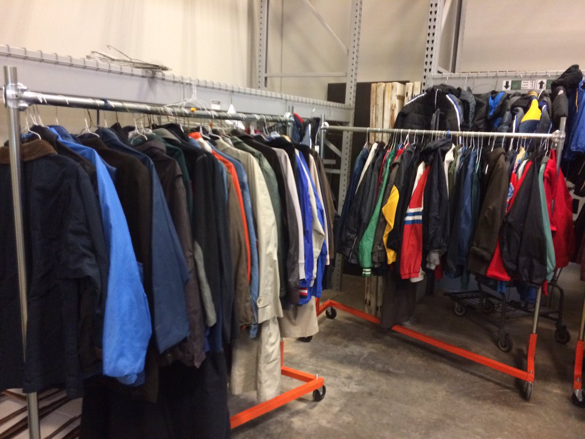 F5Video's tweet photo. Students from media class @FrancisTuttle highlighting @Salvationarmyok & @kfor #Warmth4Winter project w/ @RoseState media student coat drive. https://t.co/LmHg8z9In8